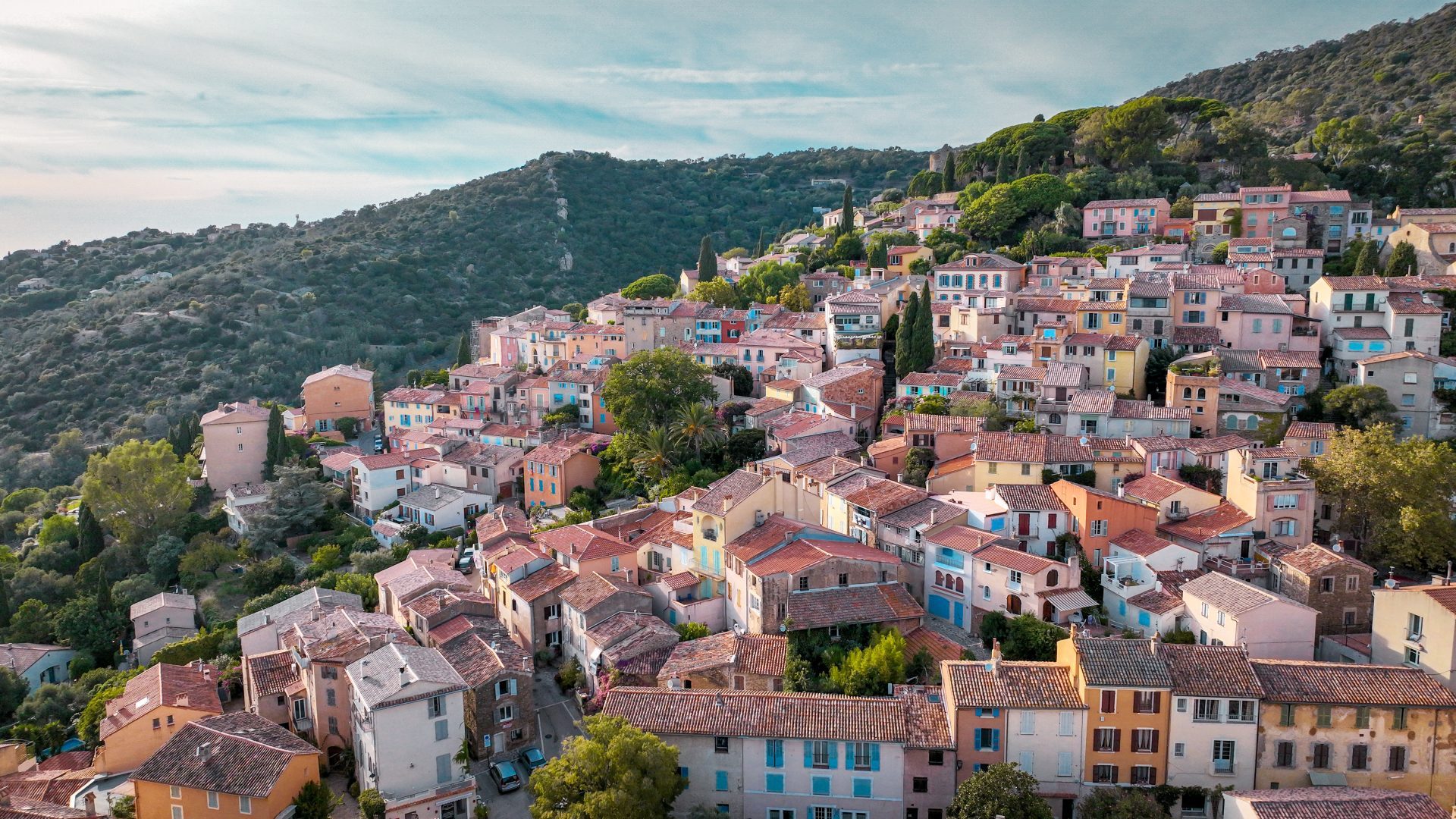 Vue du village de Bormes les Mimosas