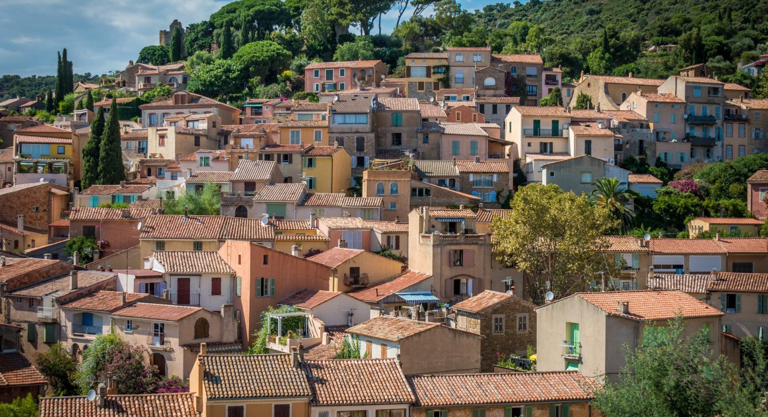 Vue du village de Bormes les Mimosas