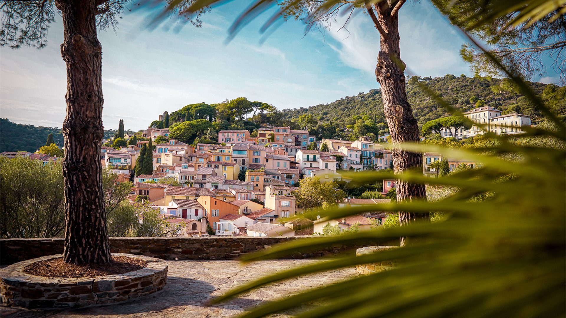 Vue du village Bormes les Mimosas